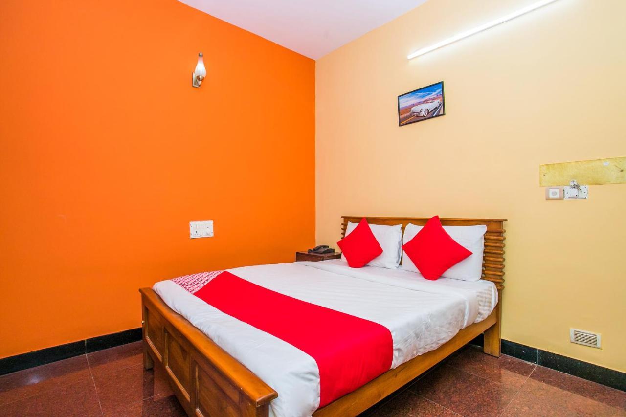 Priyanka Residency Hotel Bangalore Bagian luar foto