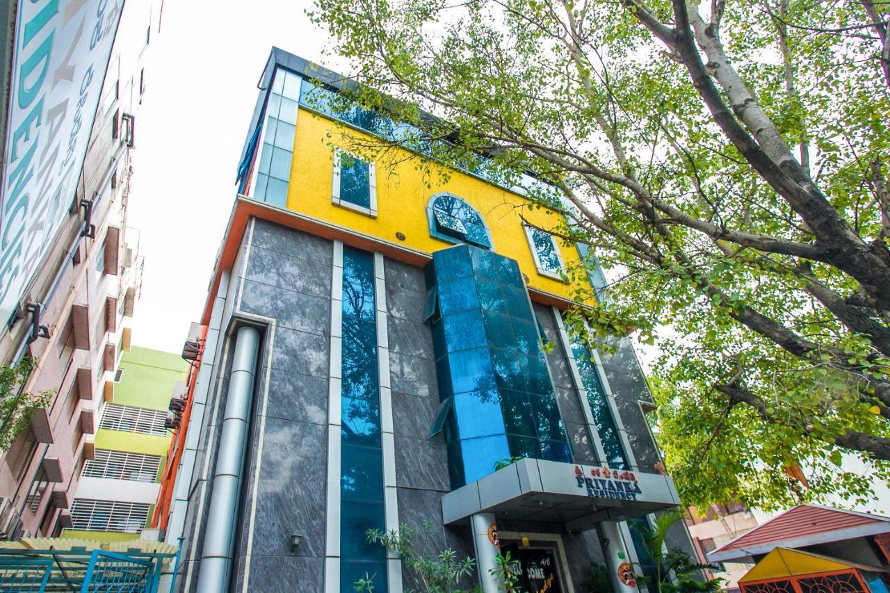 Priyanka Residency Hotel Bangalore Bagian luar foto