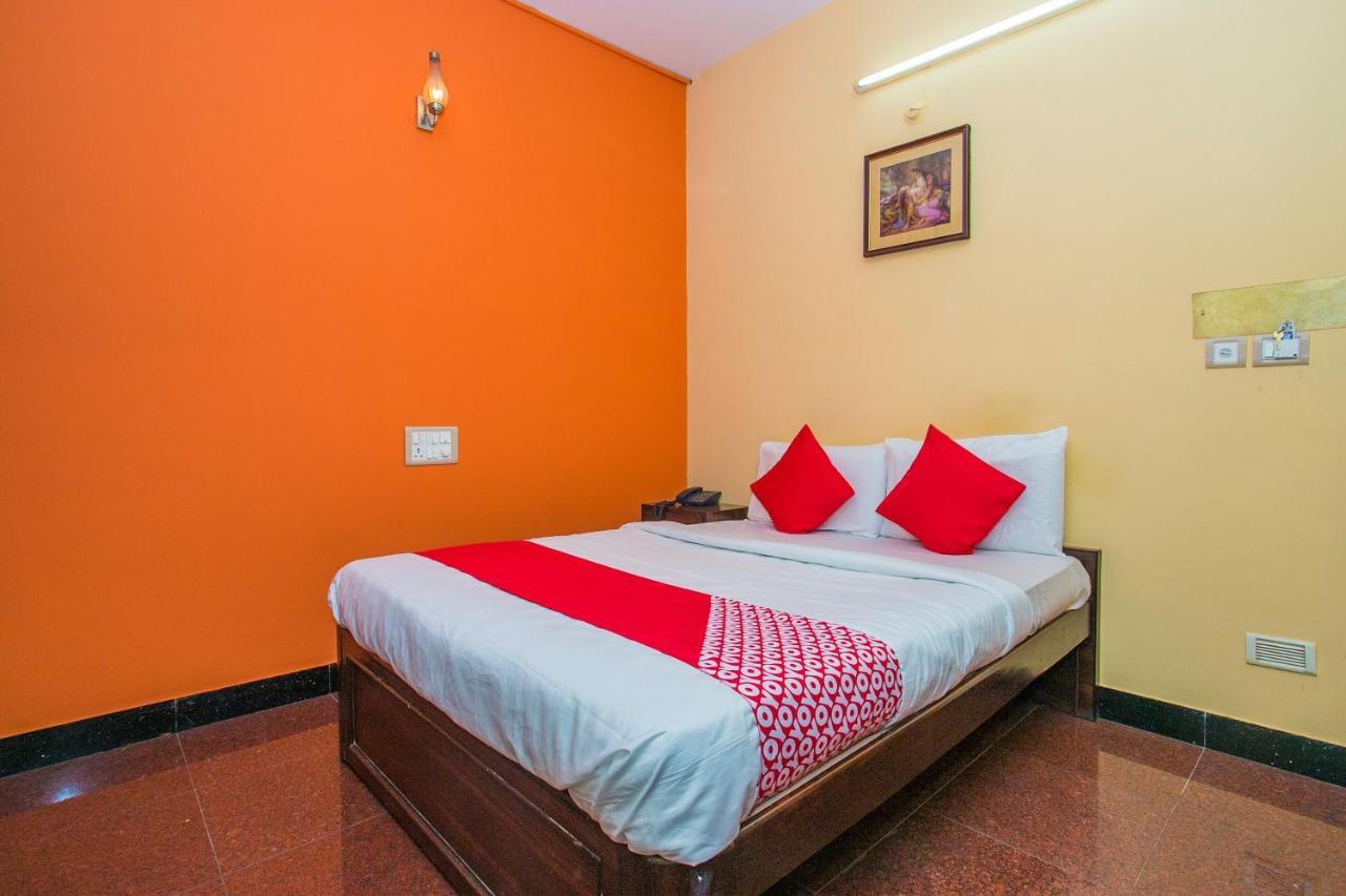 Priyanka Residency Hotel Bangalore Bagian luar foto